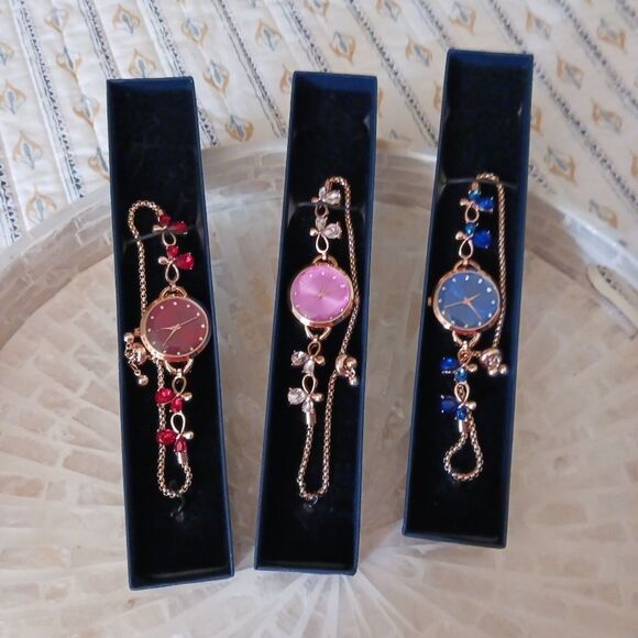 Women's Red Stones Adjustable Watch - Picture 3 of 15